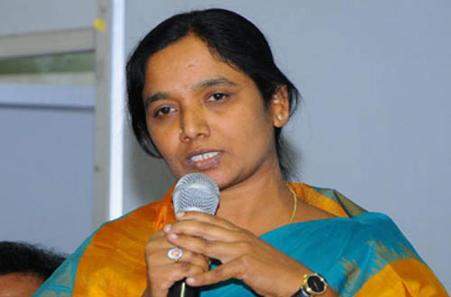 minister paritala sunitha complaints to ec