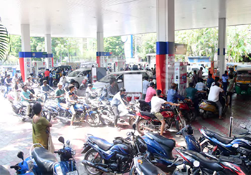 ఏపీలో ఇంధన సంక్షోభం .. ఇండియన్ అయిల్ కార్పరేషన్‌దే!