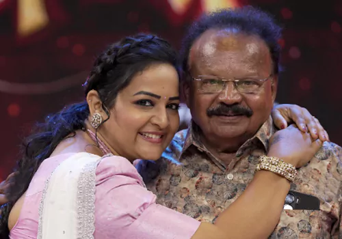 పూజ మూర్తి ఇంట విషాదం... బిగ్ బాస్ షో క్యాన్సిల్!
