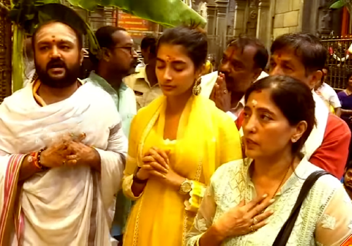 Pooja Hegde seeks divine blessings before releases