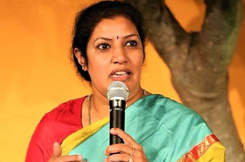  BJP Leader Purandeswari to Join YCP