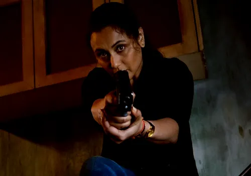 Rani Mukherji to color the Holi with blood