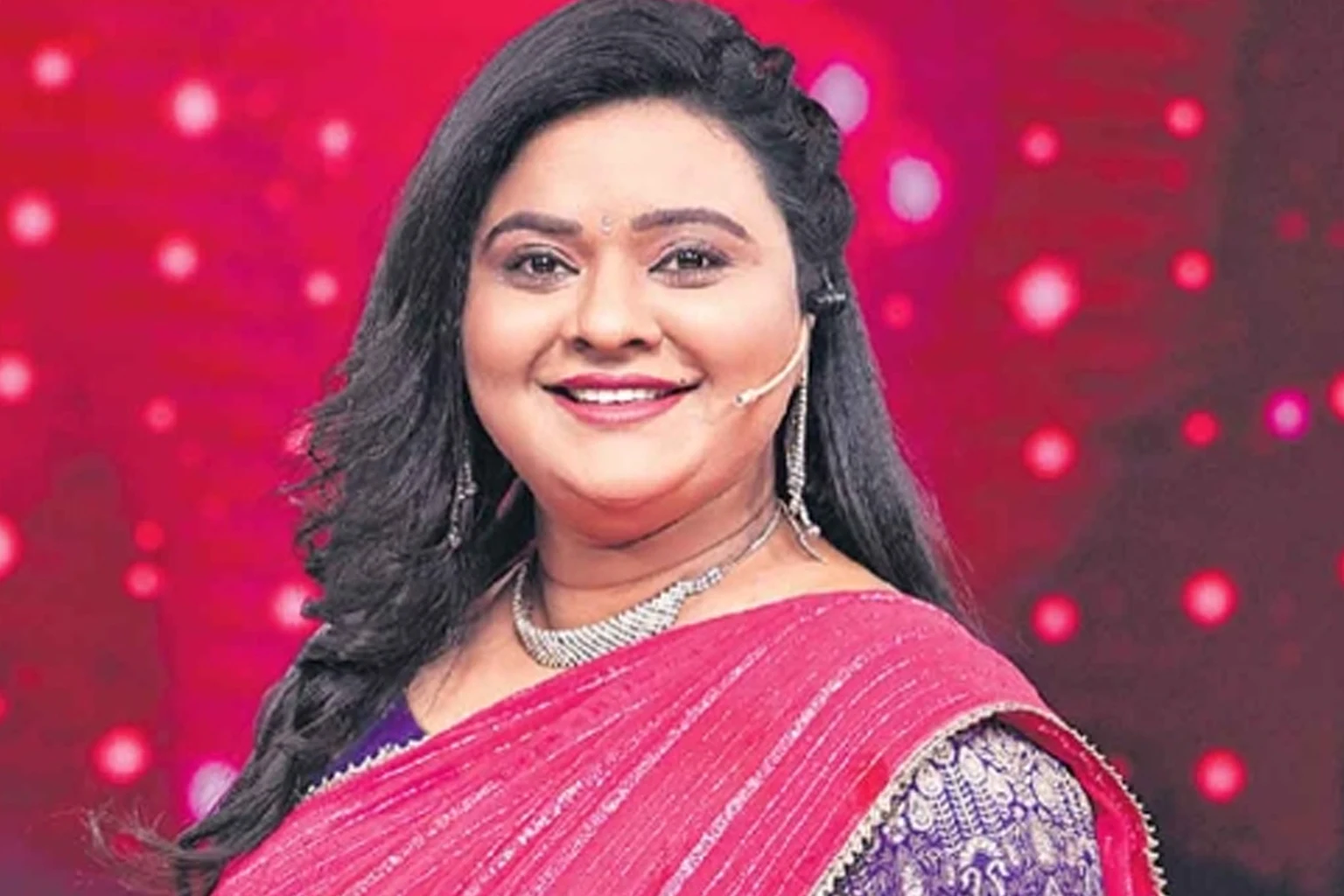 సేవ్ ది టైగర్స్ కి బెస్ట్ ఫిమేల్ ఎంటర్టైనర్ గా ఐకాన్ అవార్డు అందుకోబోతున్న రోహిణి