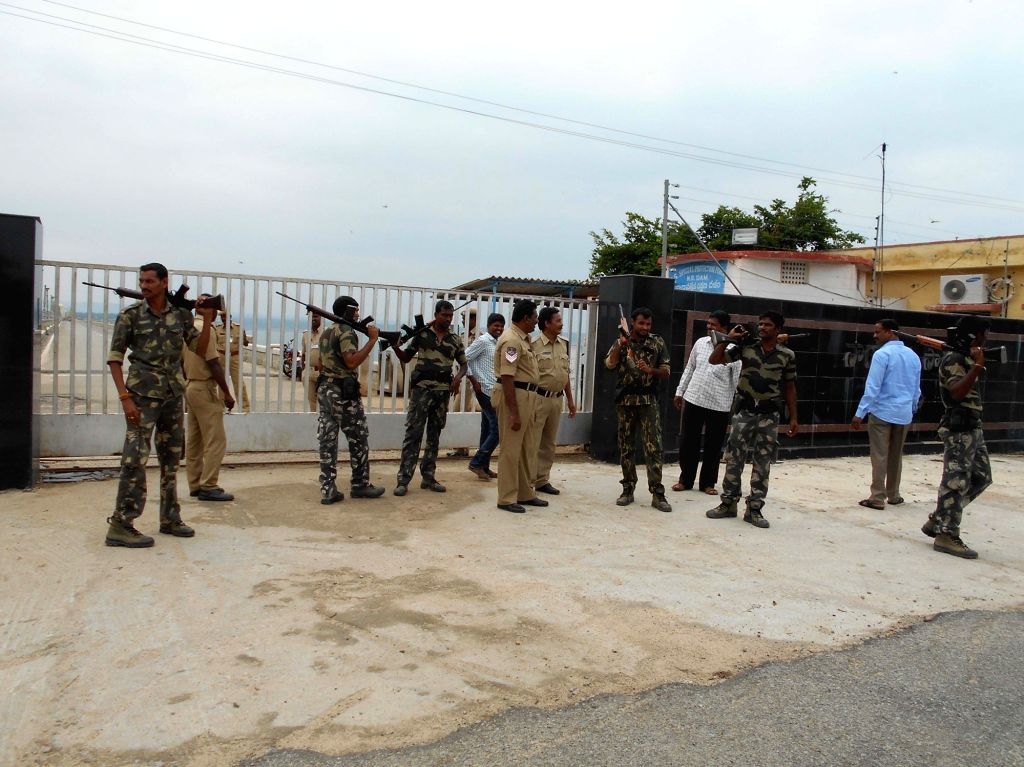 telangana police security at nagarjuna sagar dam