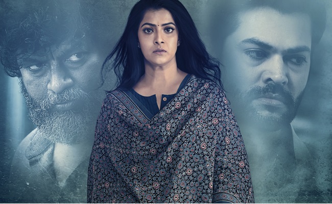 Sabari trailer intrigues with dual Varalaxmi Sarathkumar