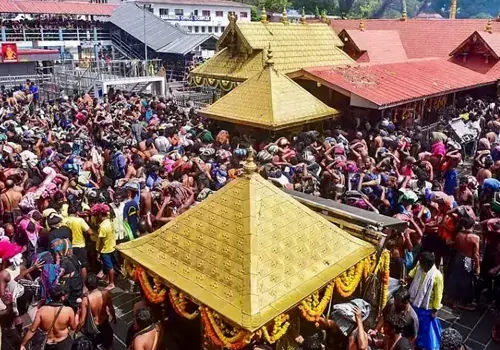 రుతుక్రమం అంటరానితనం ఎలా అవుతుంది...శబరిమల కేసులో కీలక వ్యాఖ్యలు 