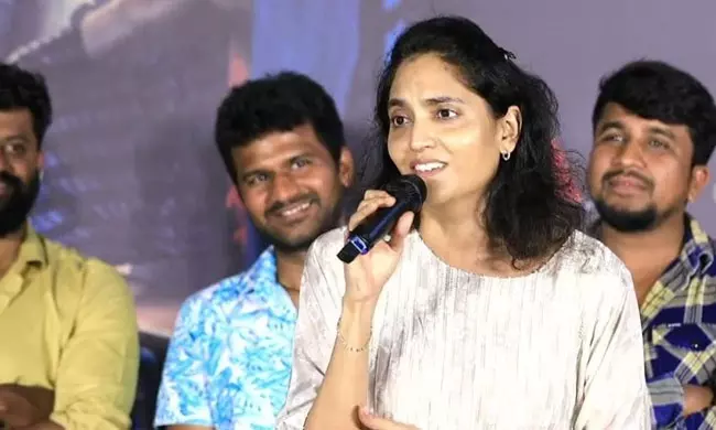 Supriya gives answer for Chai Bisket controversy