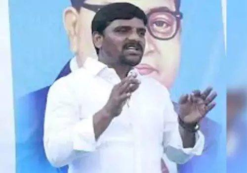 Teenmar Mallanna meets KTR