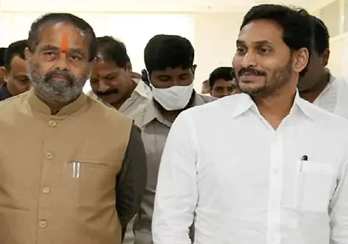 తమ్మినేని సీతారాం కు జగన్ సపోర్ట్.. వైసీపీ అధినేత మౌనం సంకేతం అదేగా?!
