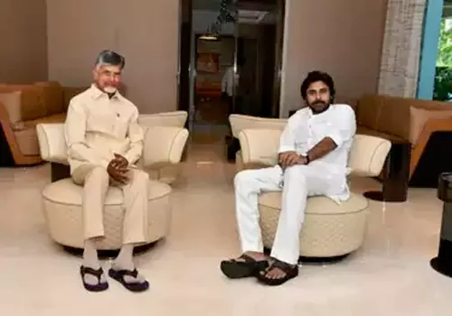 pawan met with babu