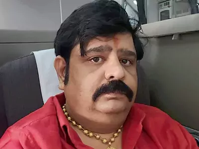 venu swamy to be arrested