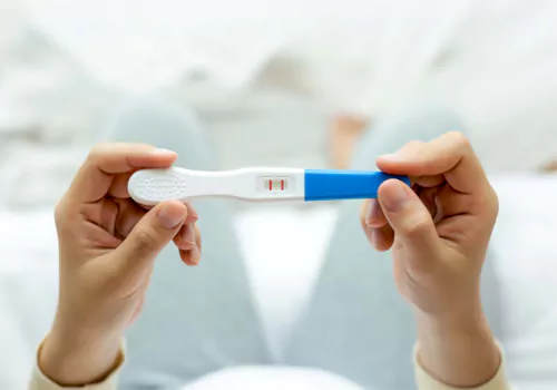 మహిళలలో  PCOS, థైరాయిడ్ కు చెక్ పెట్టి, సంతాన అవకాశాలు పెంచే అద్బుతమైన చిట్కాలు..!