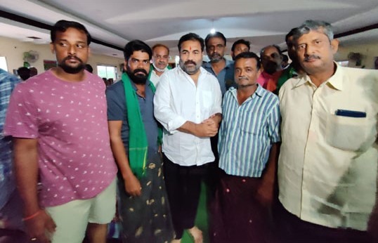 ycp mla kotamreddy Sridhar reddy support amaravathi capital