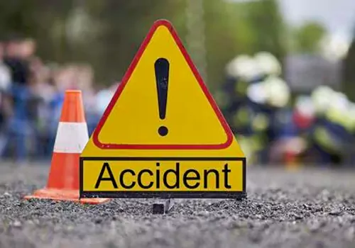 ఎమ్మిగనూరు వద్ద రోడ్డు ప్రమాదం.. ఐదుగురు మృతి