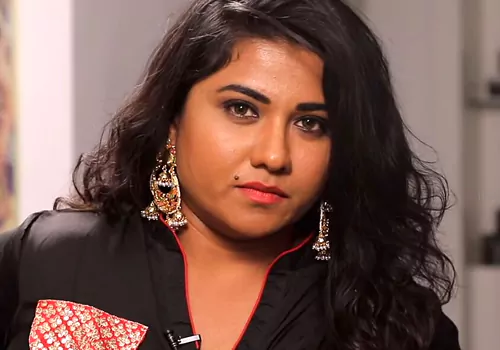 విజయ్ దేవరకొండతో లిప్ కిస్ సీన్ కైనా రెడీ...చిరంజీవిని రిజెక్ట్ చేయడమేంటి ?