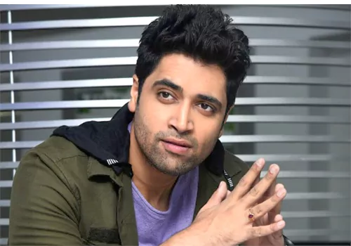 అడవి శేషు డైలాగ్ హైలెట్..ఎవరు మోసం చెయ్యలేదు 