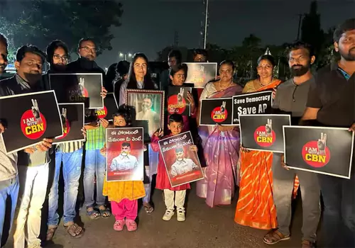 alekhya reddy in agitation against babu arrest