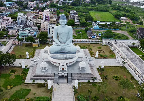 pro three capitals protest tent close