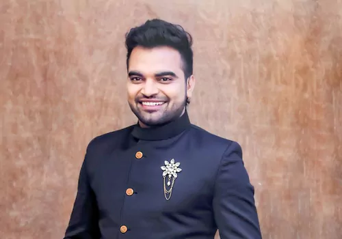 ఏపీ ఎమ్మెల్యేతో యాంకర్ ప్రదీప్ పెళ్లి..!
