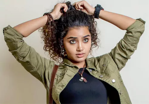 Anupama Parameswaran: female oriented hero