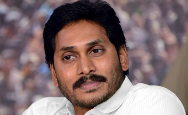 jagan discusses about new sand policy with officials