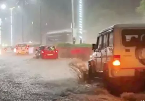 heavy rains caution to andhrapradesh