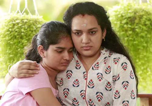 E Valayam movie story