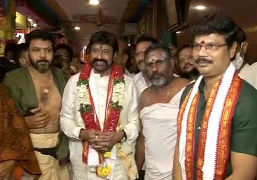 దేవుడున్నాడు.. చూద్దాం ఏం జరుగుతుందో!