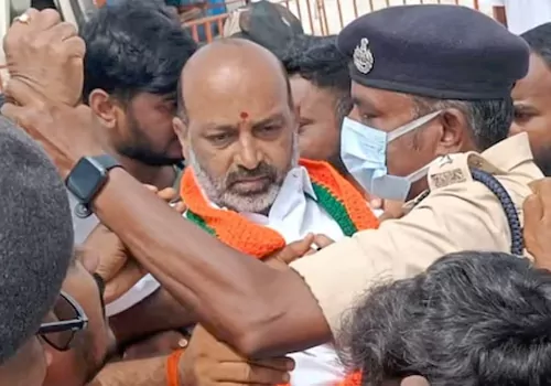 police stop bandi protest