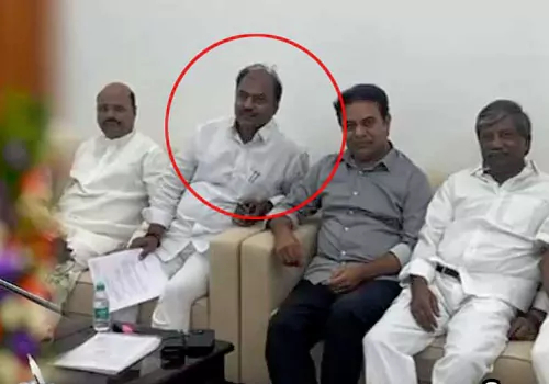 gadwal mla reverse break to congress speed