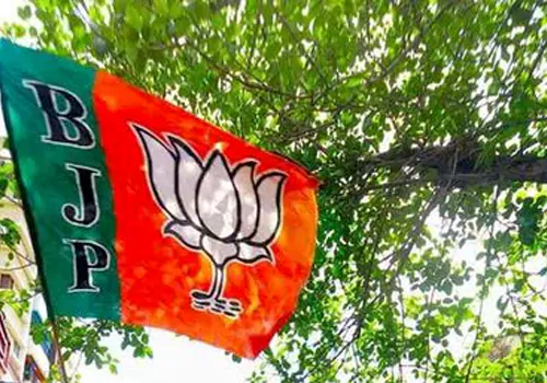   బెంగాల్, కేరళలో బీజేపీ రాజకీయ ప్రస్థానం.. సవాళ్లు,  విజయాలు