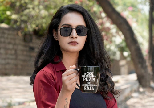 Crime Thriller Blood Roses in theaters from February 6th