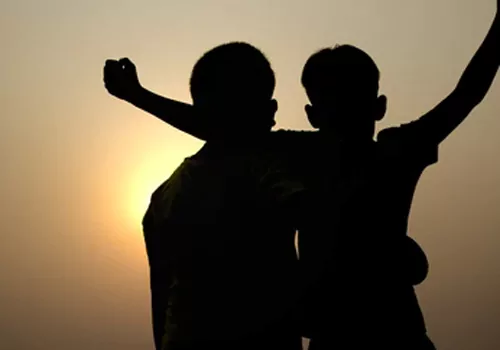 Tips to Build a Stronger Sibling Bond