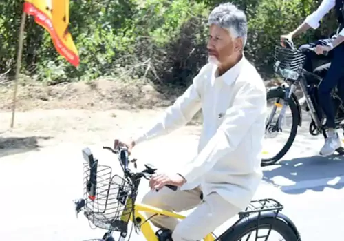 ఈ- సైకిళ్ల పంపిణీలో చిత్తూరు జిల్లా గిన్నిస్ రికార్డ్