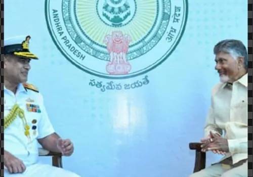 విశాఖ అభివృద్ధికి నేవీ సహకారం..  సీఎం చంద్రబాబుతో  నౌకాదళ వైస్ అడ్మిరల్ భేటీ
