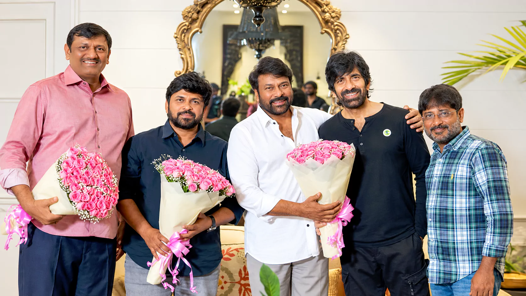 'ఇరుముడి' మూవీ టీమ్‌ను అభినందించిన చిరంజీవి, రామ్ చరణ్!