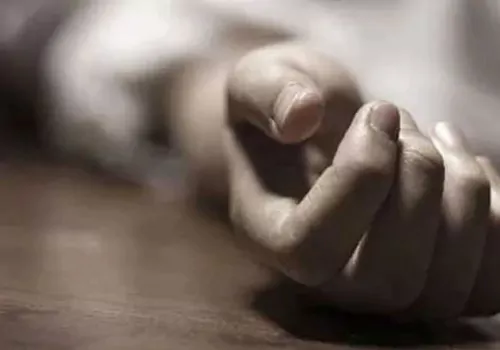 హోలీ వేడుకల్లో విషాదం.. చెరువులో మునిగి ఇద్దరు యువకులు మృతి