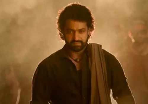 బరిలో దిగిన దేవర.. అభిమానుల భయం పటాపంచలు 