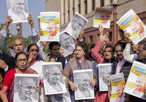 india kutami mps protest in parliament premissis