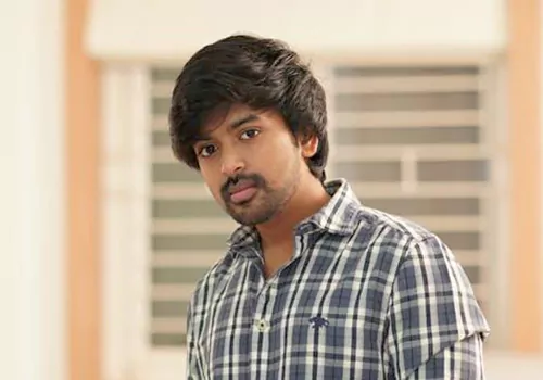 దర్శకుడిగా పరిచయమవుతున్న ప్రముఖ డైరెక్టర్ శంకర్‌ తనయుడు!