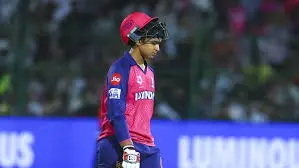15 ఏళ్ల వయసులో అంత కోపమా? లంక ప్లేయర్‌ను నెట్టేసిన వైభవ్ సూర్యవంశీ!