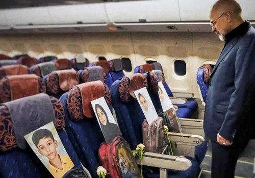 శాంతి చర్చలకు ముందు ఇరాన్ భావోద్వేగ నిరసన..  యుద్ధం సృష్టించిన మహా విషాద ప్రదర్శన