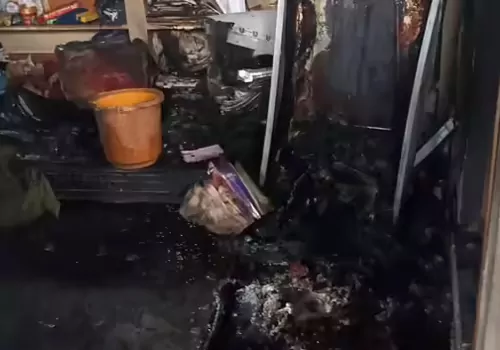 ఫ్రిడ్జ్ పేలి ఇద్దరి దుర్మరణం