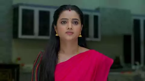 Jayam serial : గంగకు ట్రైనింగ్ ఇవ్వడానికి ఒప్పుకున్న విశ్వనాథ్.. జయ దొంగతనం దొరికిపోయిందా?