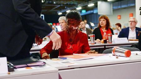 Germany Cake attack Opposition Leader