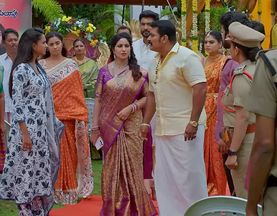 Godhavari :సింహాద్రిని అరెస్ట్ చేయించిన జానూ.. షాక్ లో నిత్య ఫ్యామిలీ!