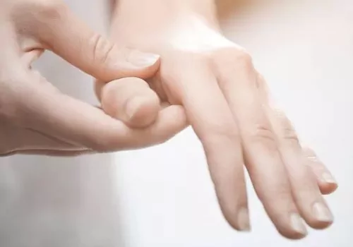 health conditions show symptoms hands