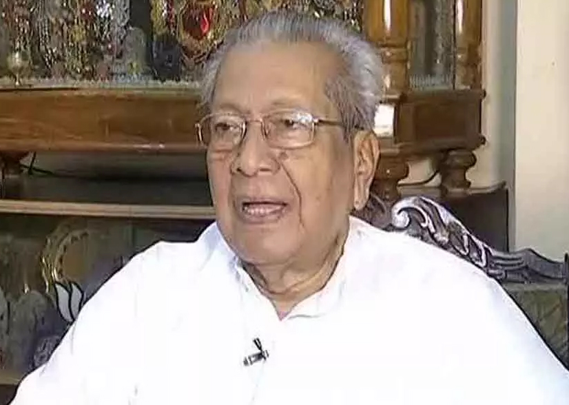 ap governer vishvabhushan harichandan admited in aig hospital