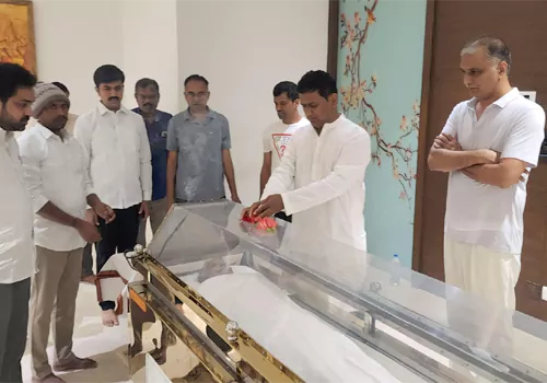 telangana cm revanth  condoles the death of harishrao father