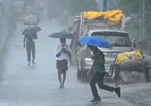 తెలుగు రాష్ట్రాలకు భారీ వర్ష సూచన
